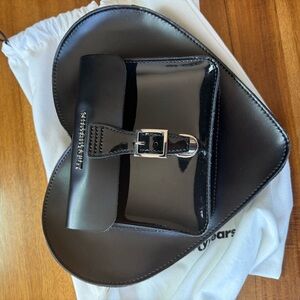 Black Heart-Shaped Women's Bag